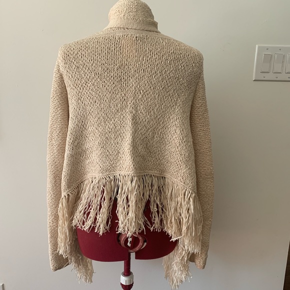 **HOST PICK** BCBG FRINGED CARDIGAN - Picture 4 of 11